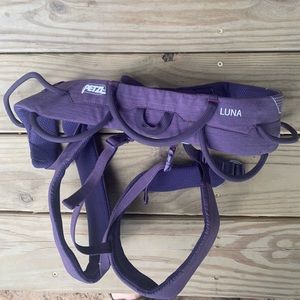 womens climbing harness!